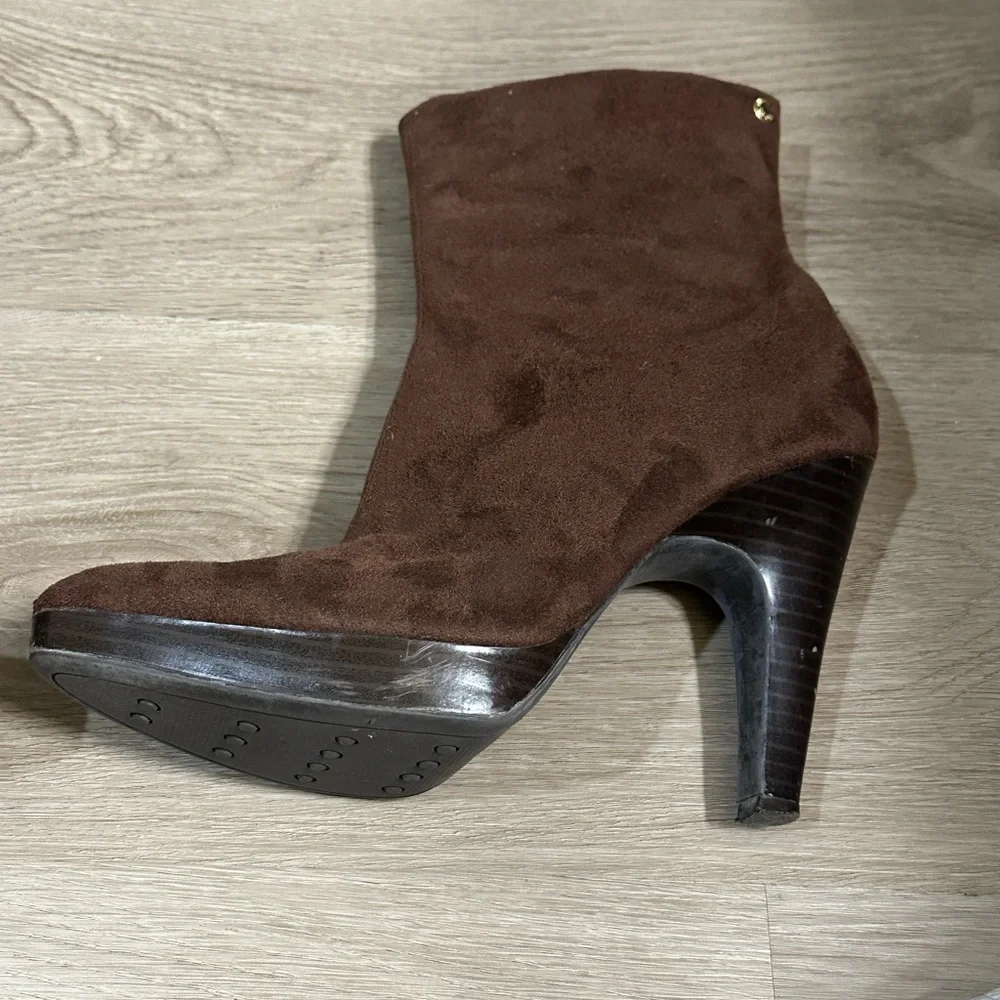 Isaac Mizrahi Chocolate Brown Suede Ankle Boots Womens Size 7 Preowned target - Picture 8 of 12